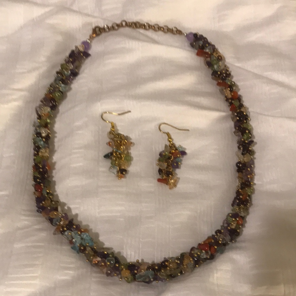 Necklace and earrings set